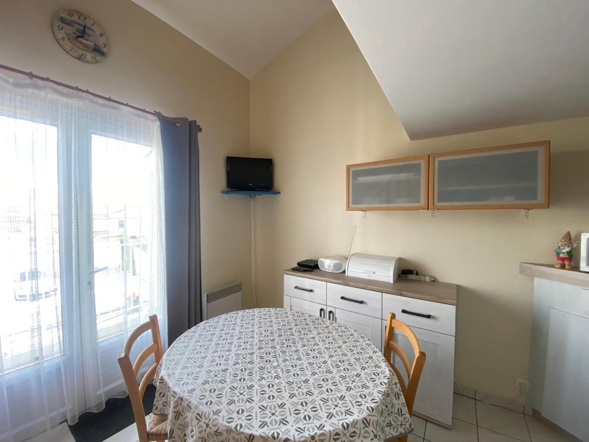 Appartement 1Er Etage Proche Centre-Ville, Plage Et Commerces, Balcon, Parking, Wifi Inclus - Fr-1-22-171 Ла-Транш-сюр-Мер Экстерьер фото